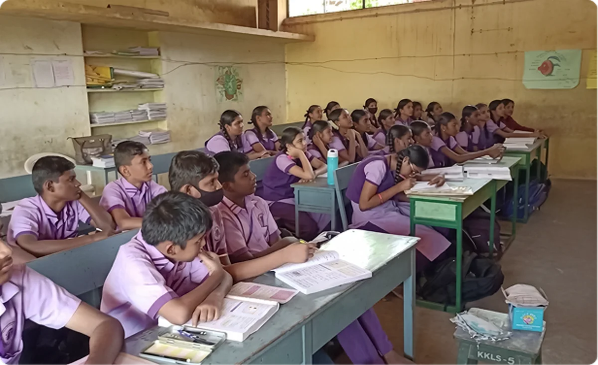 Teachers managing academic activities through multiple channels before implementing Maazter School LMS
